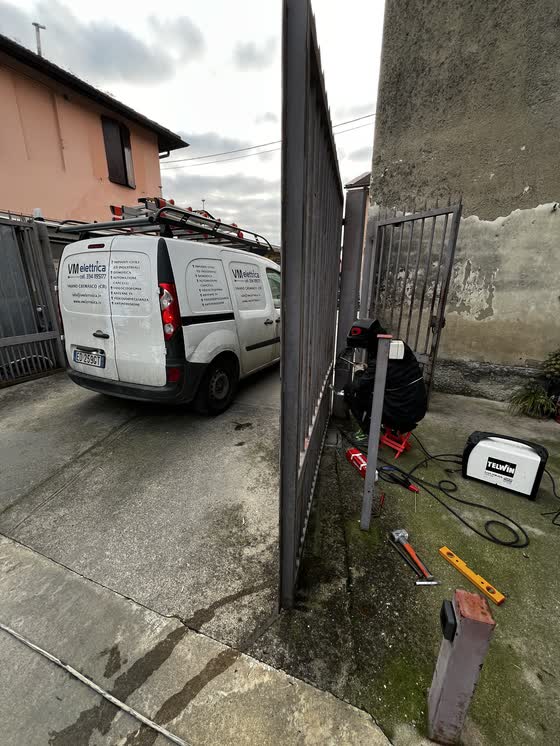 Installazione della motorizzazione di un cancello